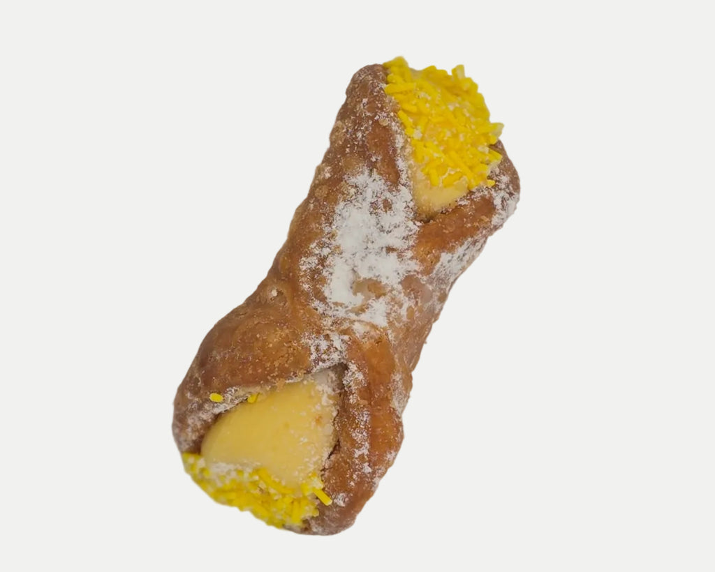 Sicilian Cannoli Lemon
